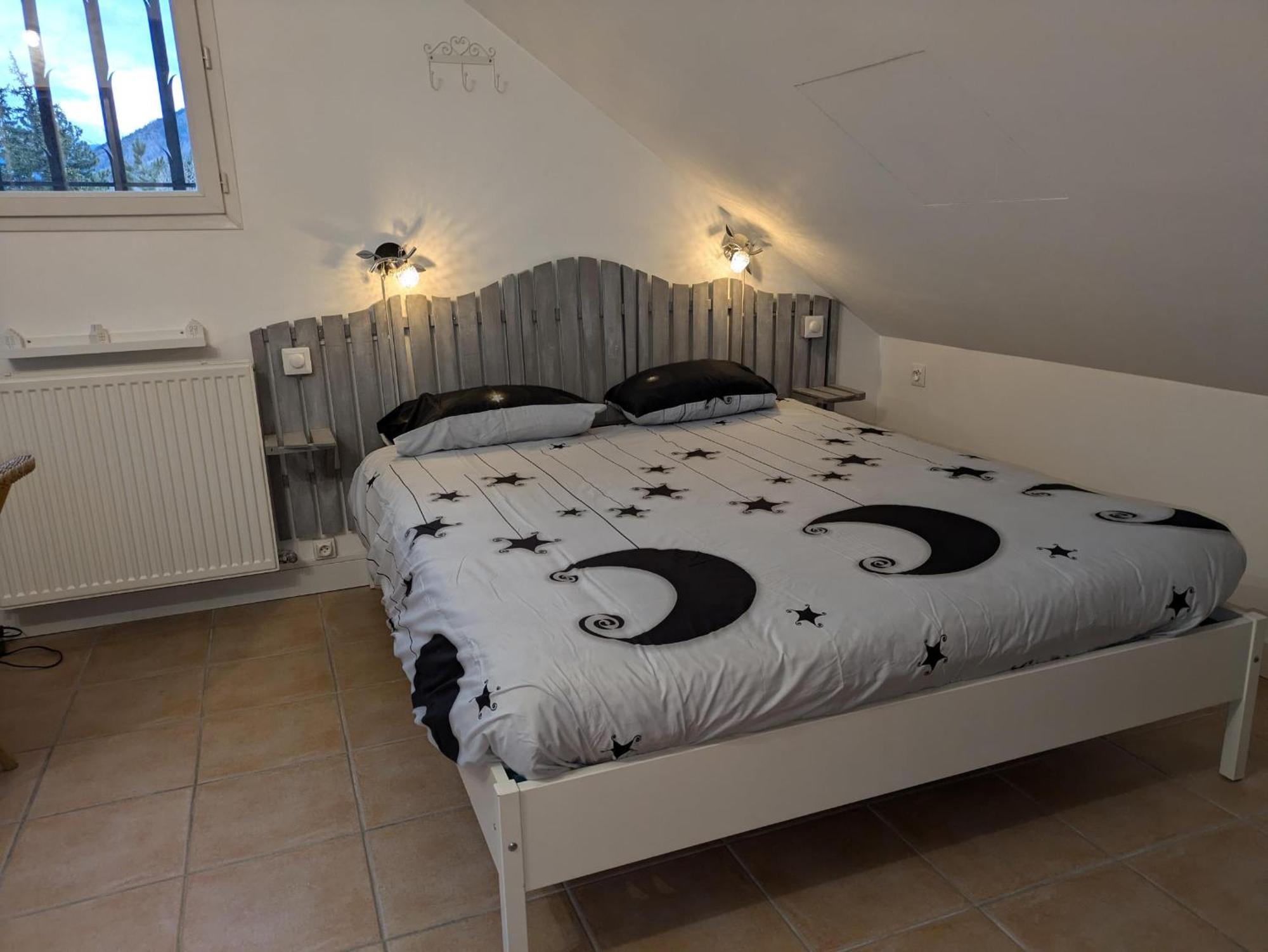 Bed and Breakfast La Tulipe **** Savines Esterno foto